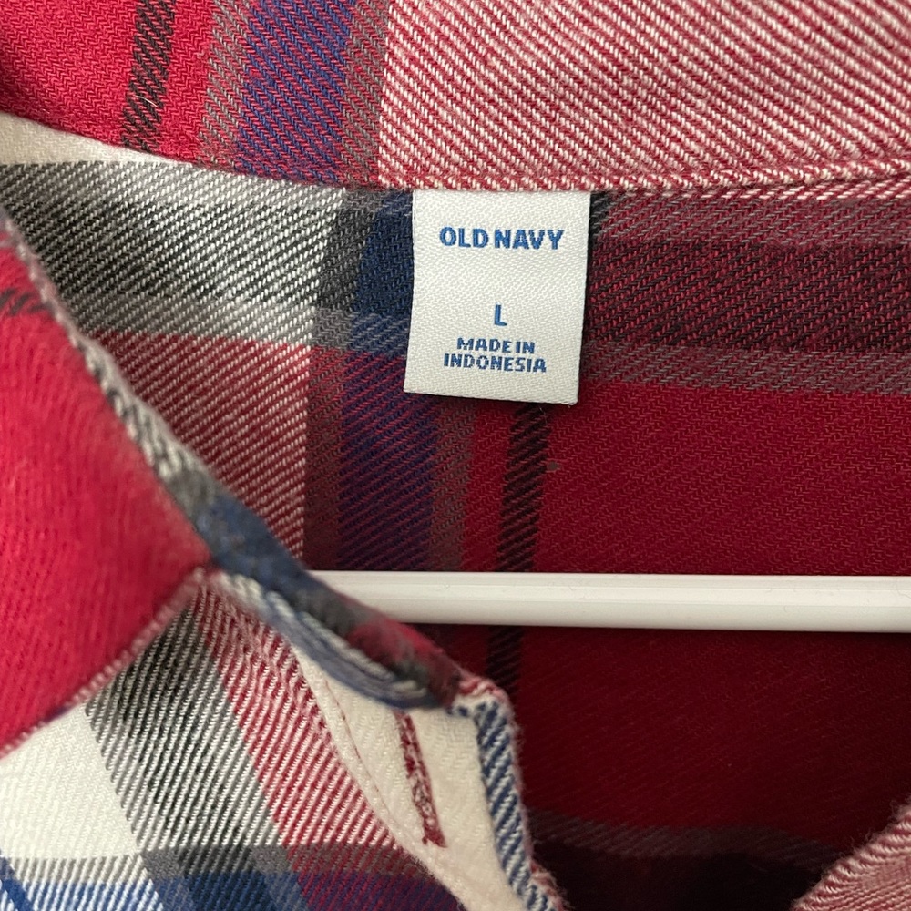 ❌SOLD❌ Long sleeve flannel - Picture 2 of 3